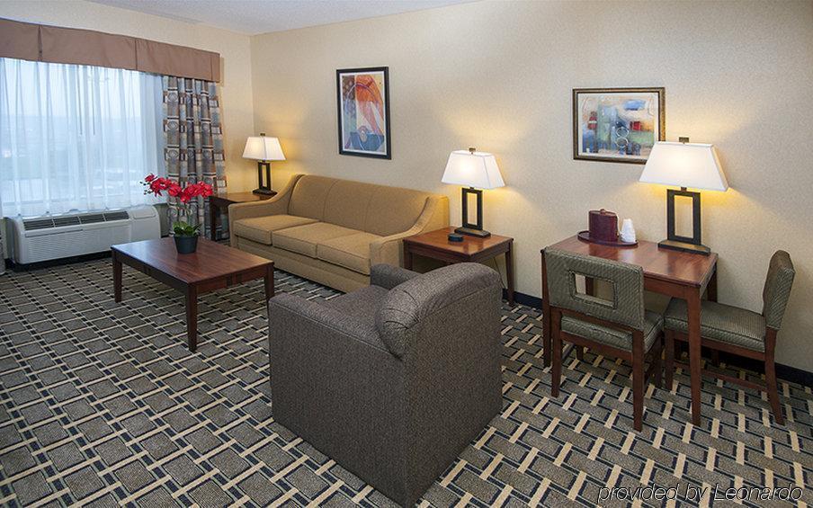 Holiday Inn Express Hotel & Suites Youngstown North-Warren/Niles, An Ihg Hotel Rum bild
