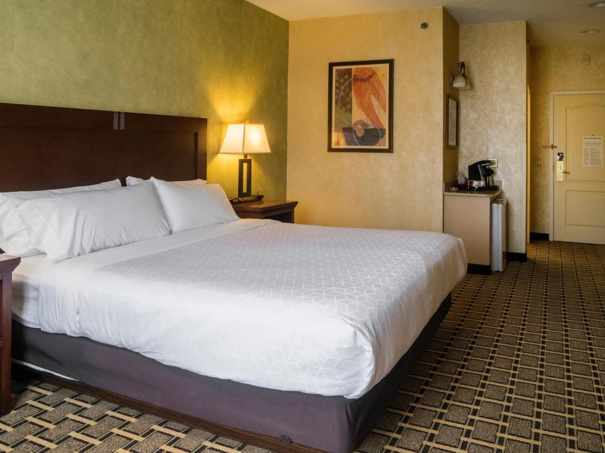 Holiday Inn Express Hotel & Suites Youngstown North-Warren/Niles By Ihg Exteriör bild
