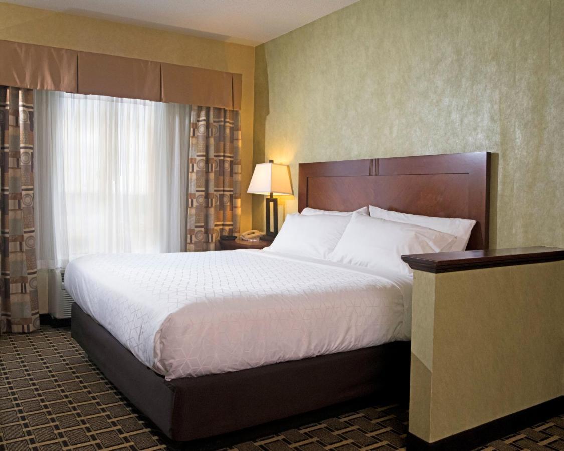 Holiday Inn Express Hotel & Suites Youngstown North-Warren/Niles By Ihg Exteriör bild