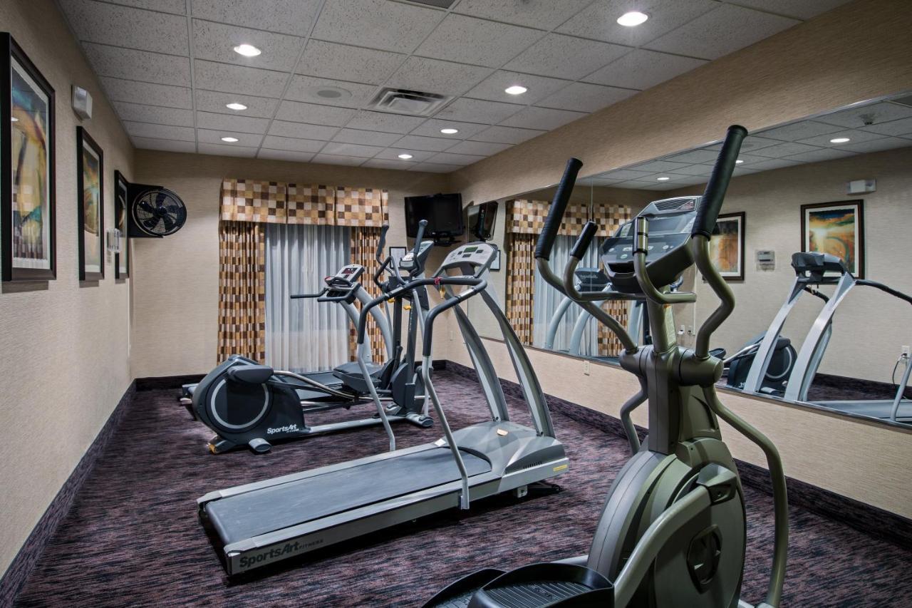 Holiday Inn Express Hotel & Suites Youngstown North-Warren/Niles By Ihg Exteriör bild
